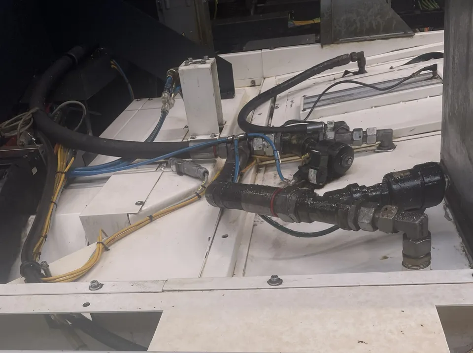 Machine enclosure after system cleaning