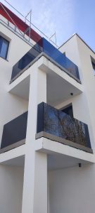 Balkonabtrennung CRL in Parsol grau