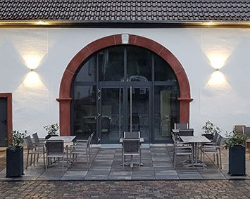 Verglaste Front (Beispiel Fertigung Fenster)