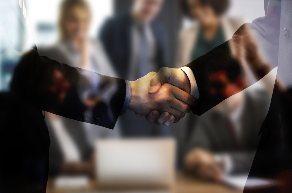 Partnerschaften und Kontrakte