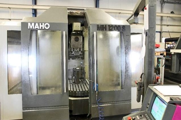 MAHO 1200 S CNC-Fräsmaschine