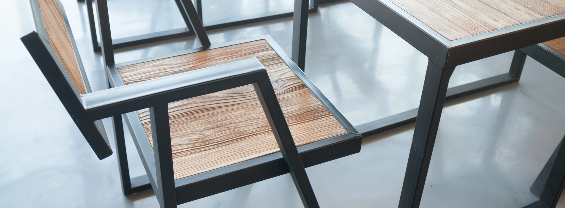 Office and leisure furniture