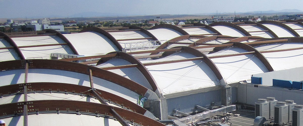Auffahrbare Membrandächer, Einkaufszentrum Larissa, Griechenland