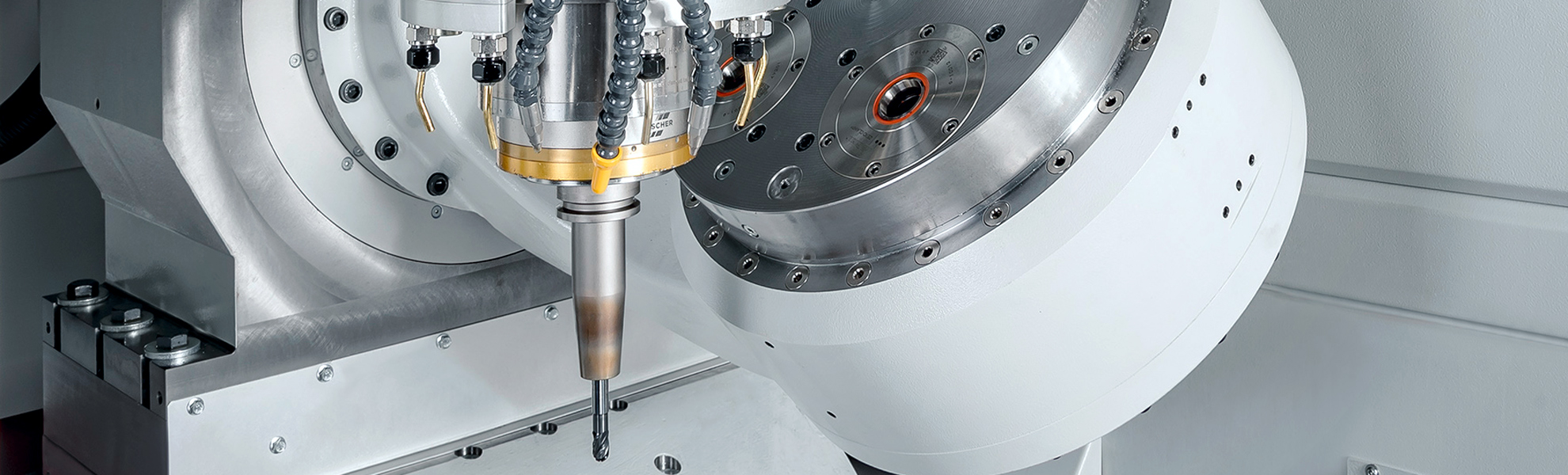 Hochpräzisions-Fräsmaschine RXU1001DBH – Innenraum