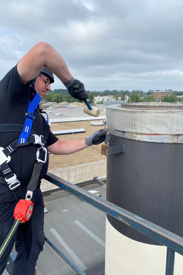 Fall protection (PPE against falls from a height)