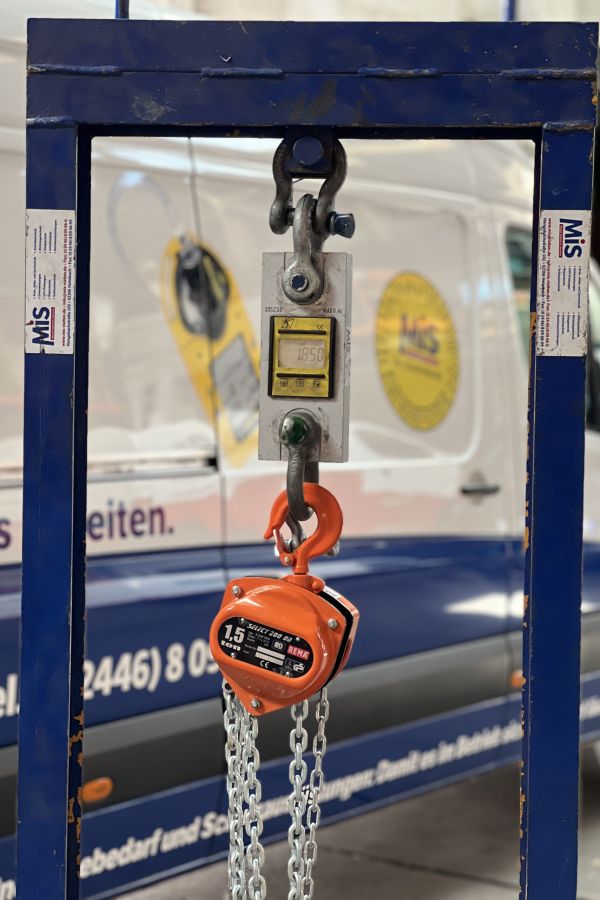 Lifting equipment