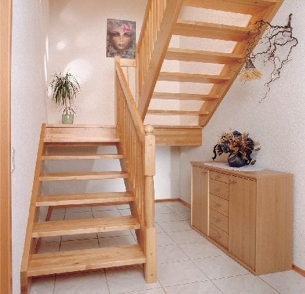Massivholztreppe
