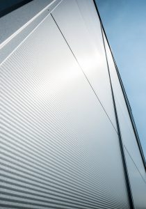Dach- und Wandverkleidungssysteme (Sandwichelemente, Kassettenwandprofile, Trapezprofile)