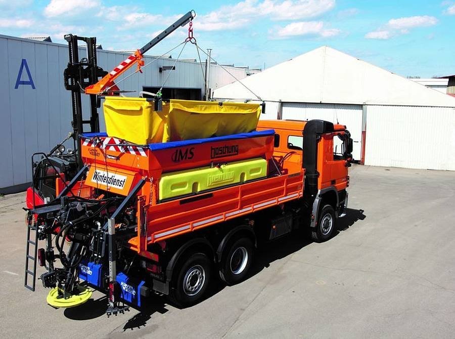 Schutzplanen für Sähmaschinen und Streuwagen