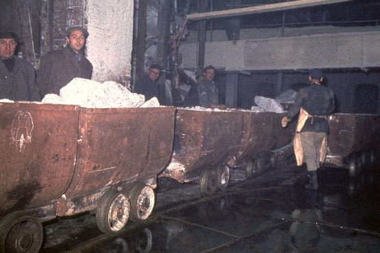 Salztransport unter Tage, 1964