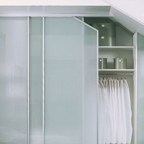 Schranksystem aus Glas