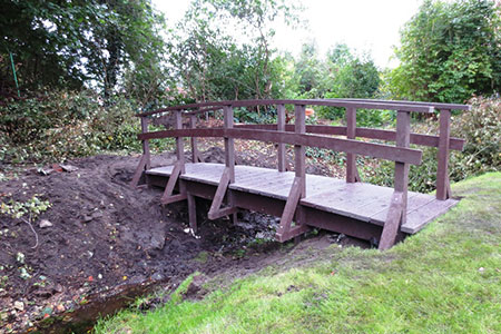 Garten- und Landschaftsbau: Brücke ca. 4 m Länge