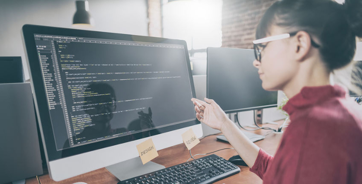 Entwicklung und Marketing