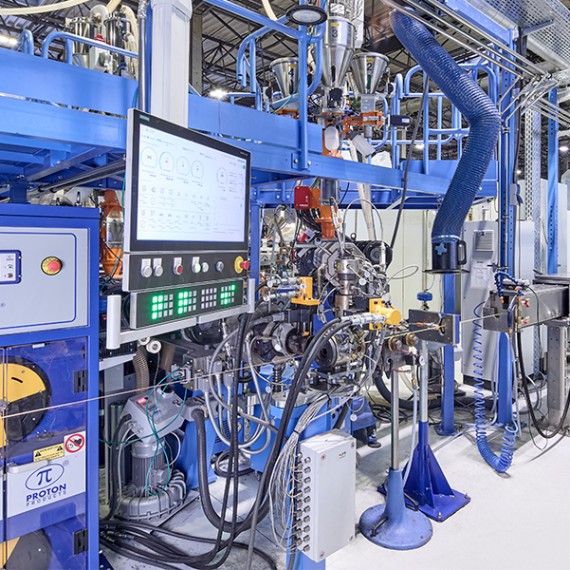 Mantel-Extrusion im Kabelwerk Meissen