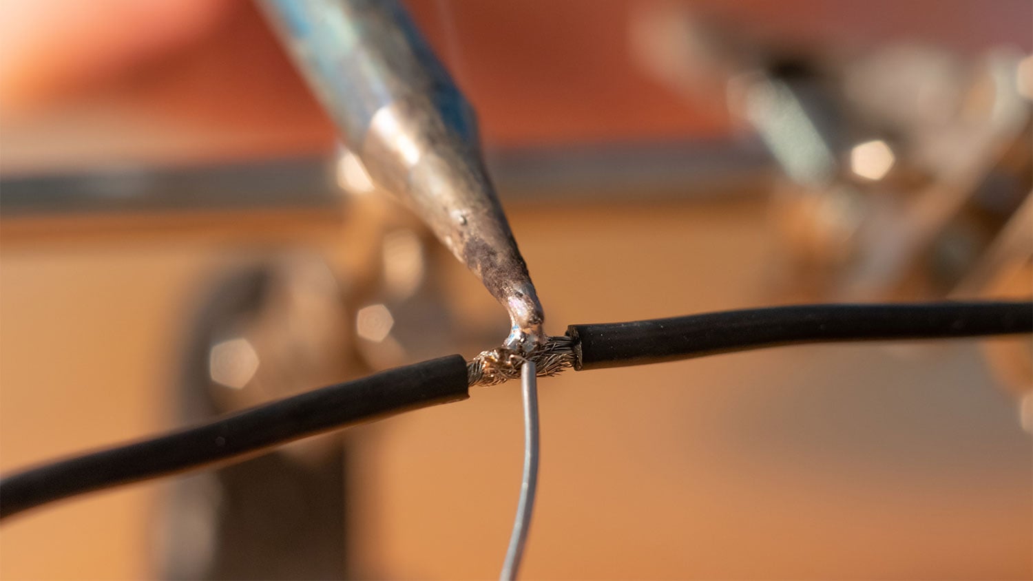 Cable set / cable assembly