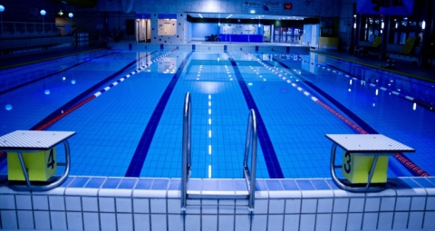 Öffentliche Schwimmbäder und Wasserparks