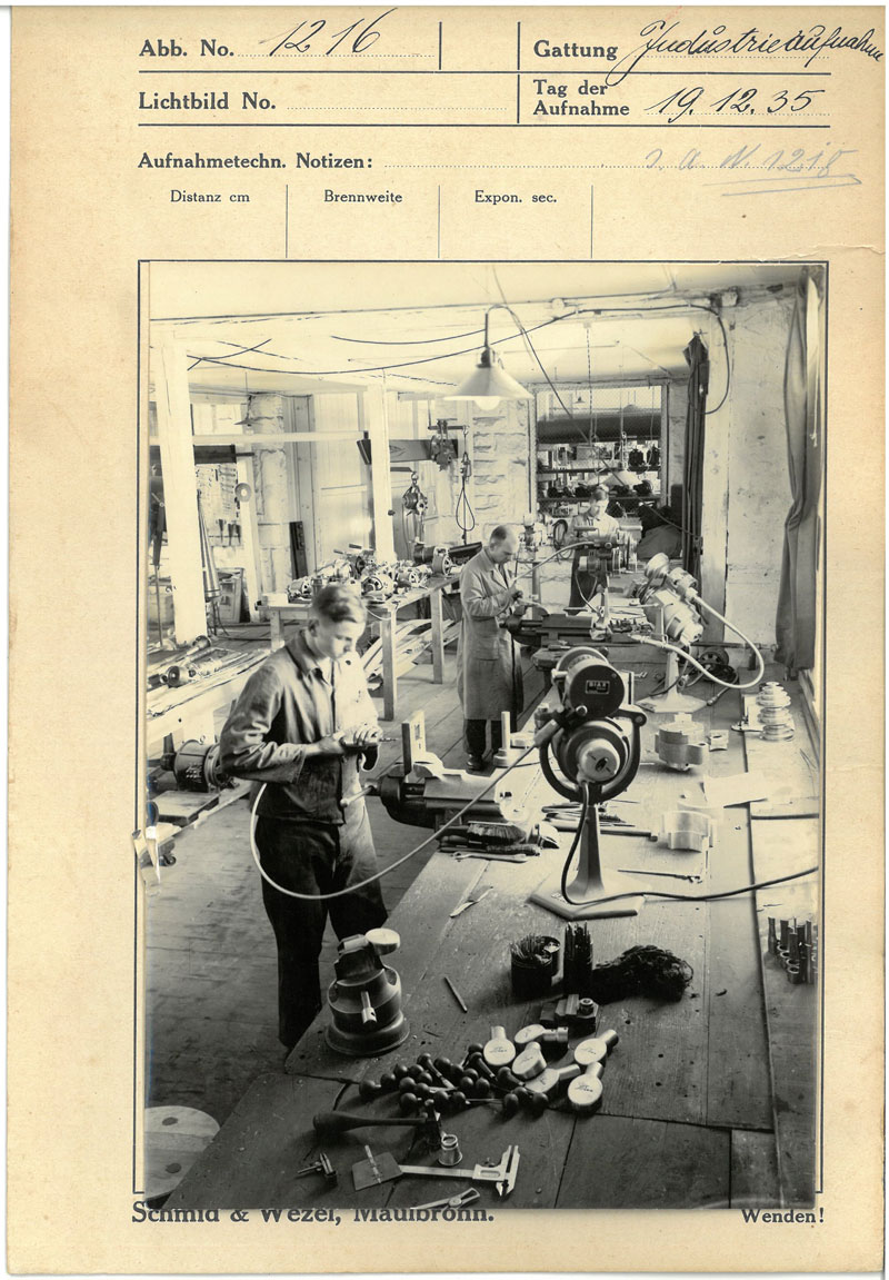 Historische EFA-Maschine (Marke BIAX, 1921)
