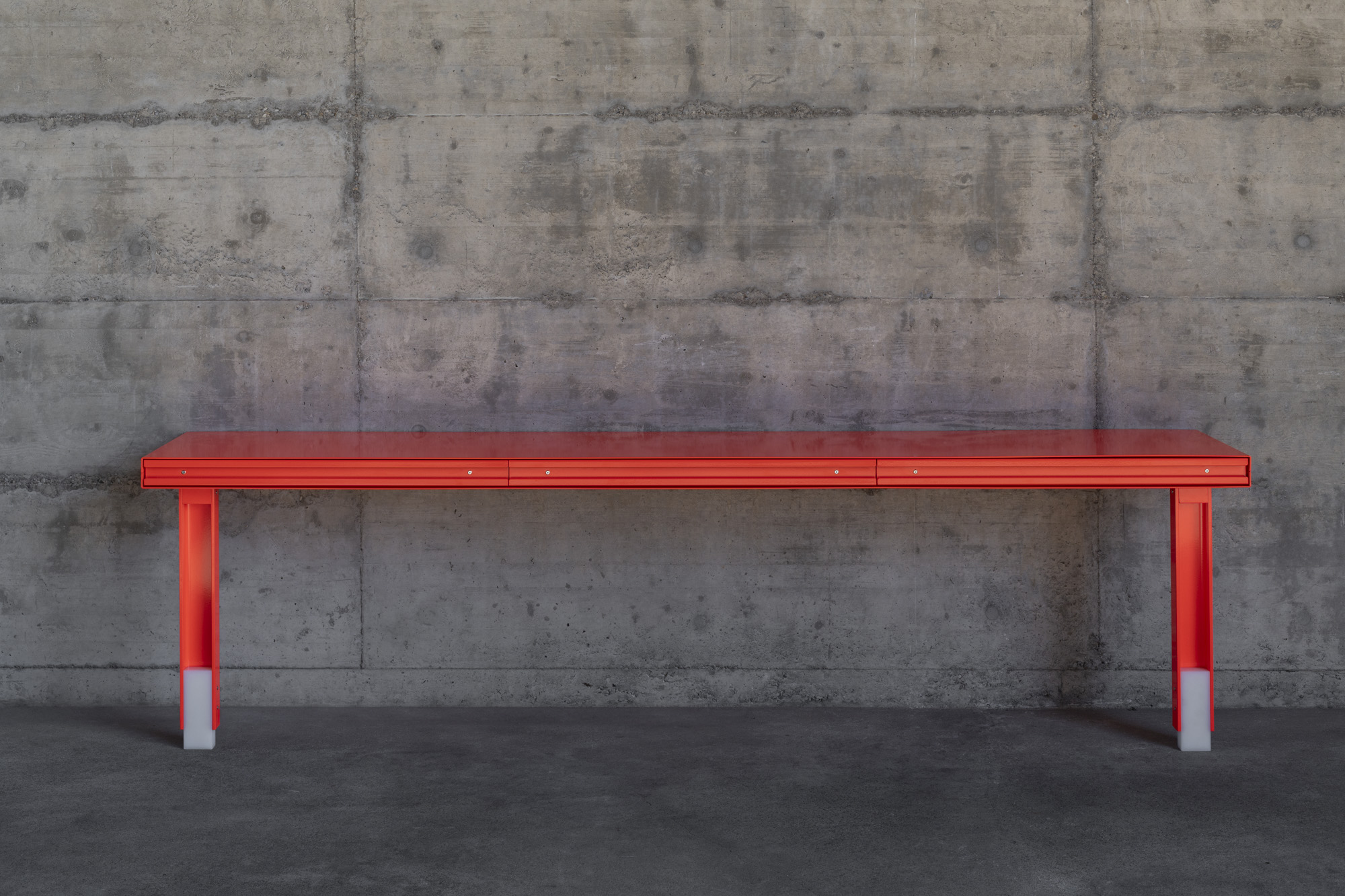 Bent Aluminium (Philippe Malouin x Lehni), Design Preis Schweiz 2025