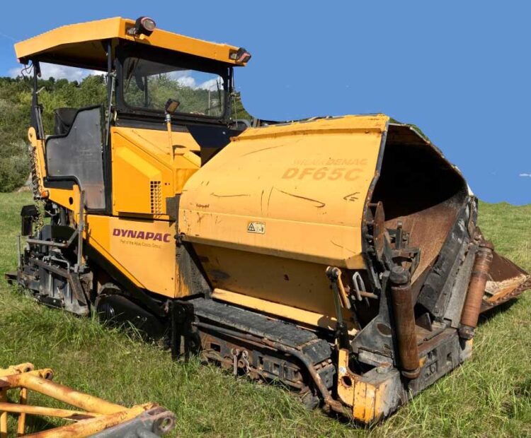 Straßenfertiger Demag DF65 C