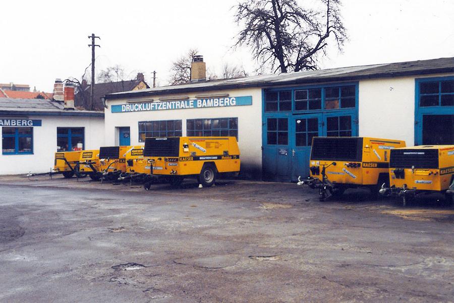 Historisches Foto der Gründungszeit 1983