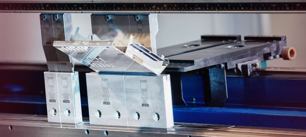 Abkanten mit hydraulischen Kantpressen