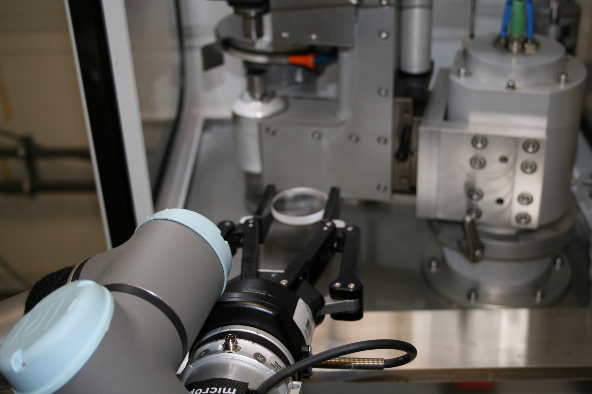Synthetischer Kristall