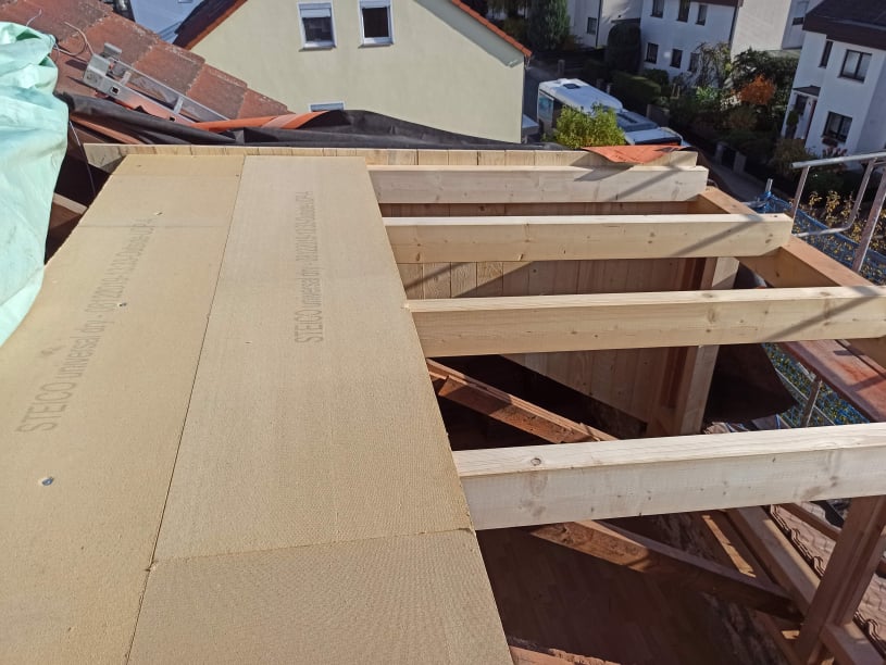 Terrassenbelag aus WPC-Vollpaneelen