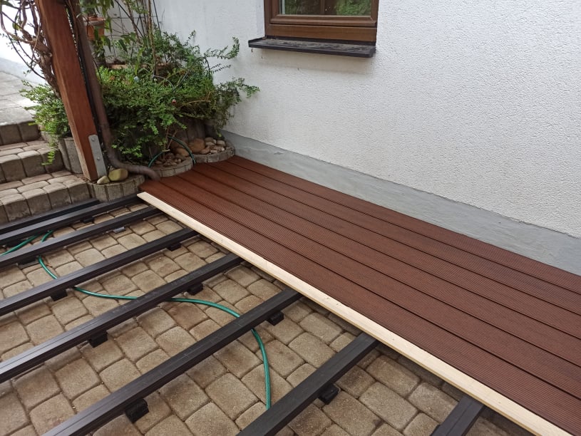 Einbau von Weichfaserplatten im Dachbereich