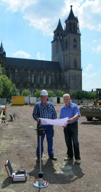 HMP LFG im Pflasterbau vor dem Magdeburger Dom