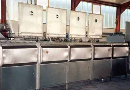 Beizbäder-Reinigungslinie zum Ausbeizen von Extrusionswerkzeugen