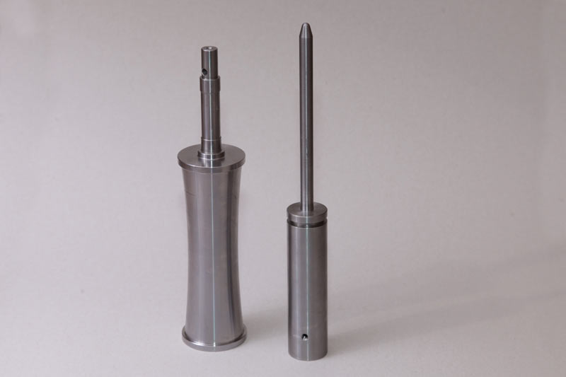 Conveyor belt roller / catcher mandrel, gang-turned