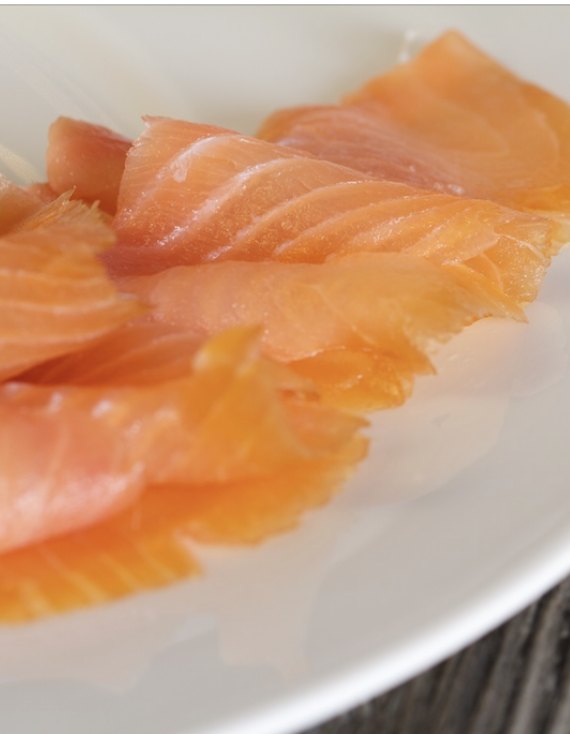 Kaltgeräucherter Lachs, aufgeschnitten