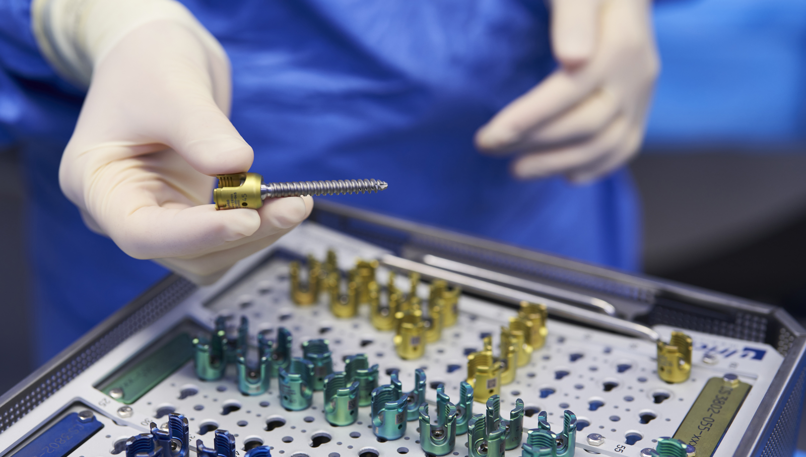 Spinal implants and instruments in surgical use