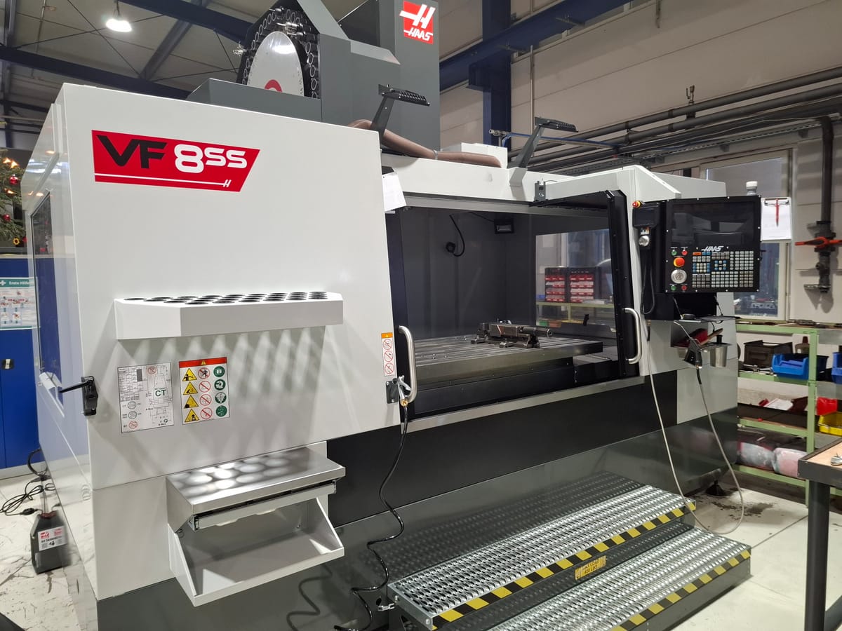 HAAS VF-8/40 SS Hochgeschwindigkeits-Bearbeitungszentrum