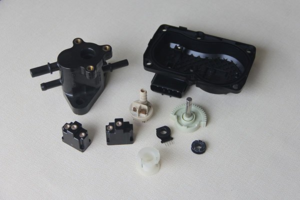 Multi-cavity moulds