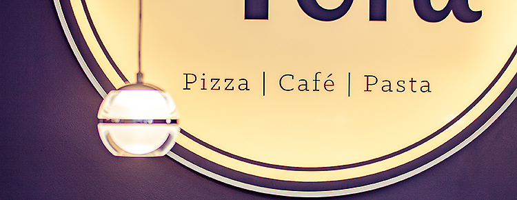 Gastronomie-Einrichtung Pizza Toni