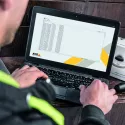 Netzwerk-Kamera im Installationsprozess