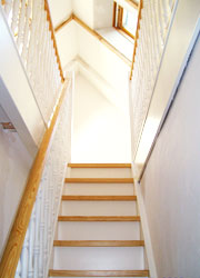 Treppe (Treppenstäbe, Antrittspfosten)