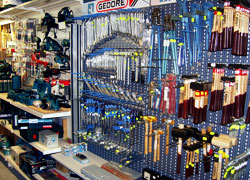 Leisten und Platten im Fachhandel