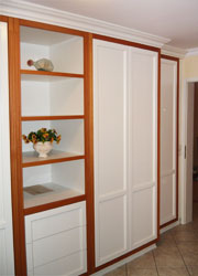 Maßgefertigter Schrank
