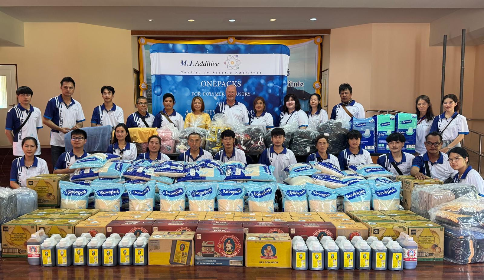 Spendenübergabe an das Prachuap Khiri Khan Aid Center, Hua Hin, 2025