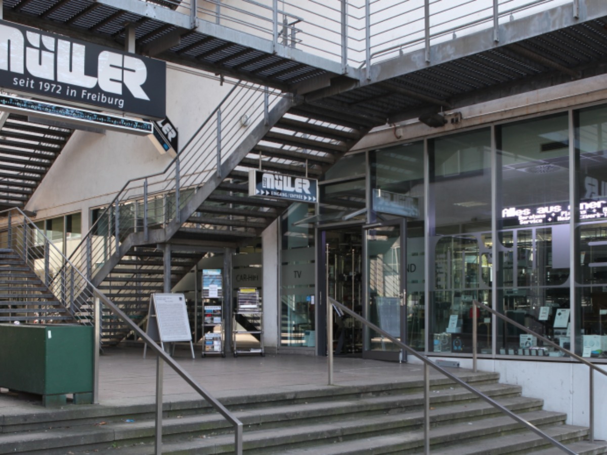 HiFi Müller – Fertigung