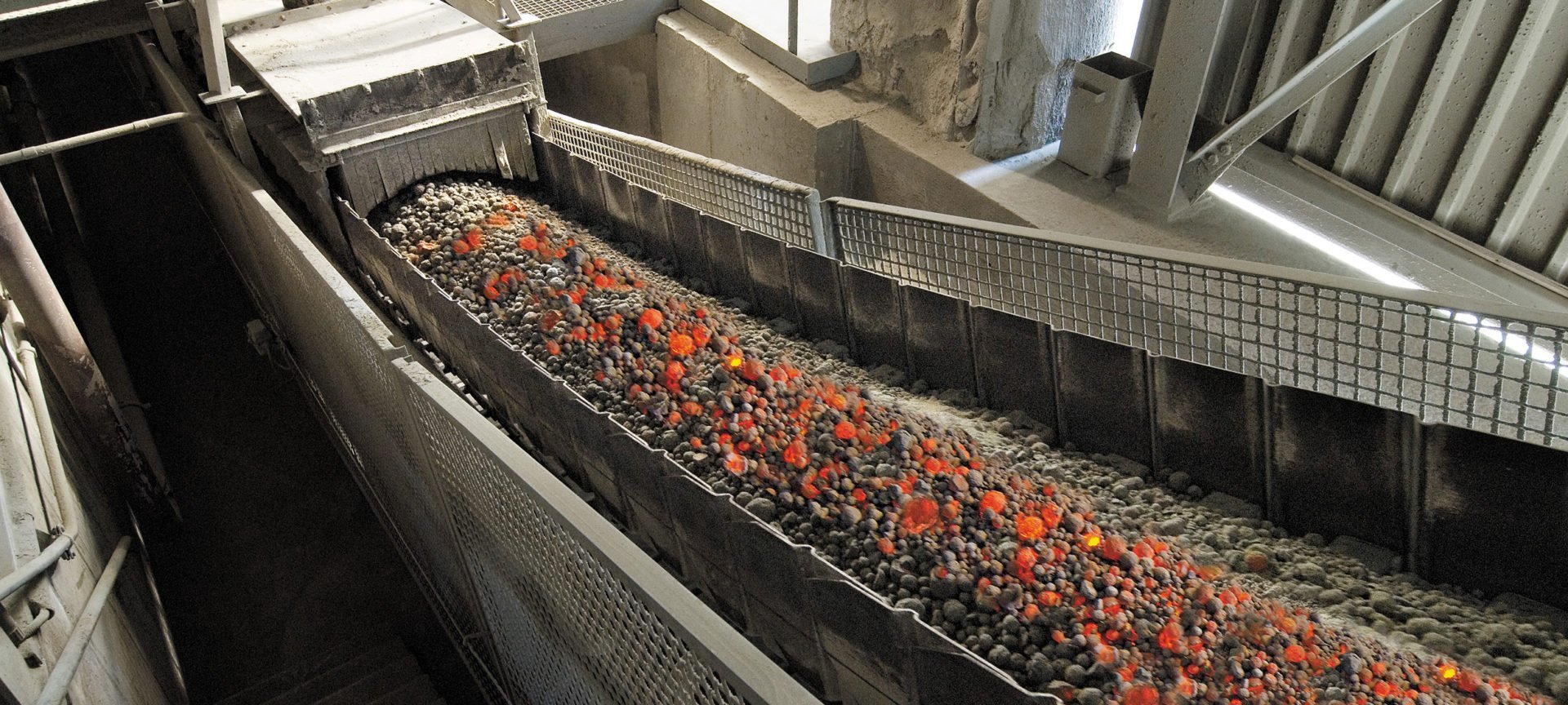 AUMUND Plattenband (Pan Conveyor)