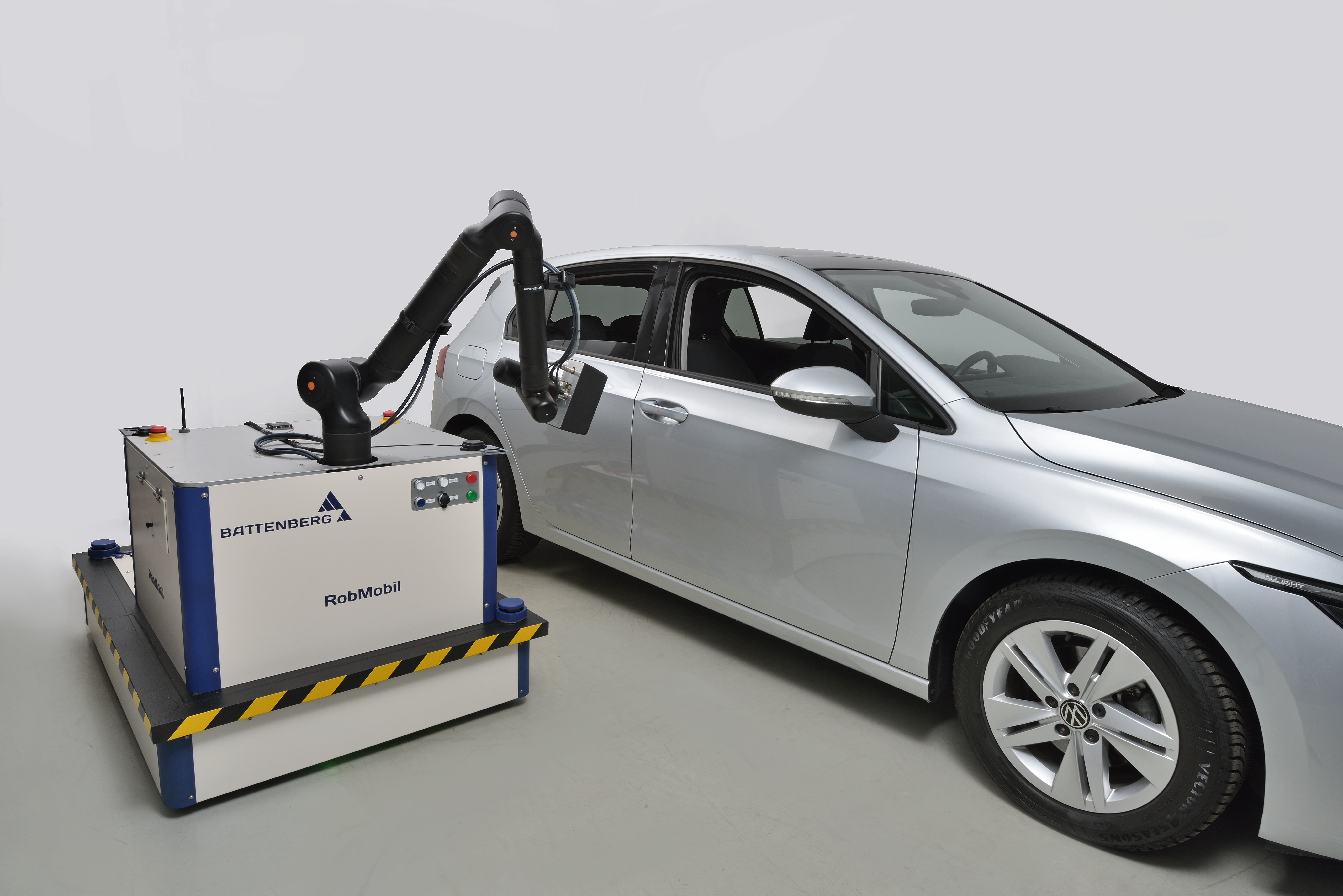 RobMobil mit 3D-Scanner zur Qualitätskontrolle