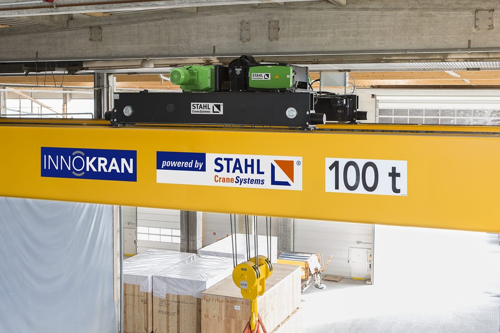 Kranbau und Montage