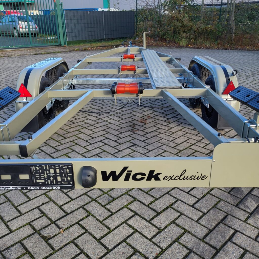 Motorboot-Trailer