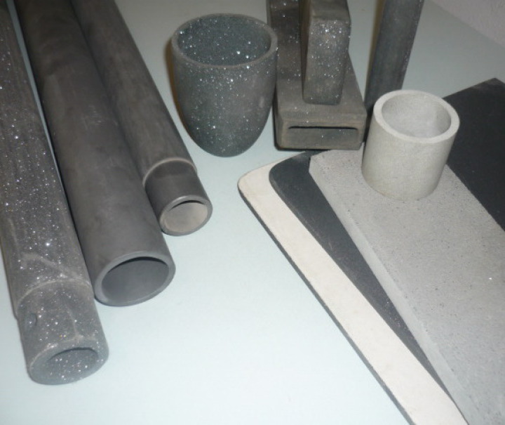 Brennhilfsmittel (Stützen, Platten)