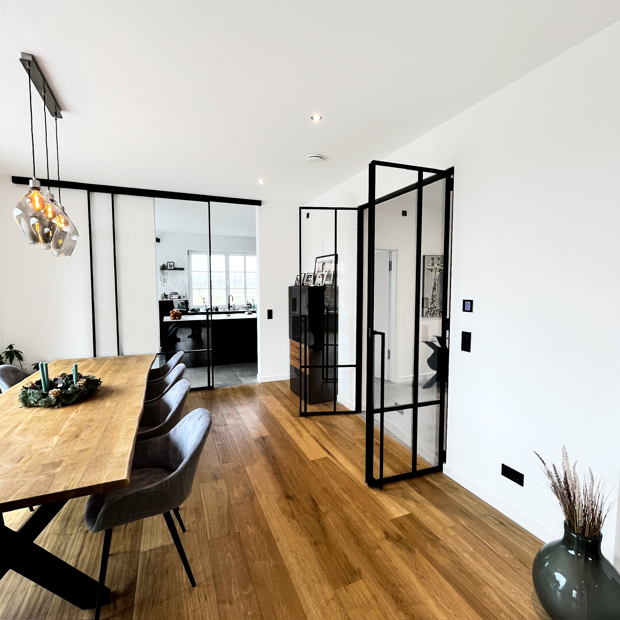 Loft-Schiebetür in Schwarz