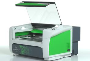 LS100 Lasertisch mit geöffnetem Arbeitsbereich