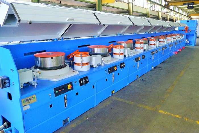 Überholte Stahldrahtziehanlage (Reconditioning)
